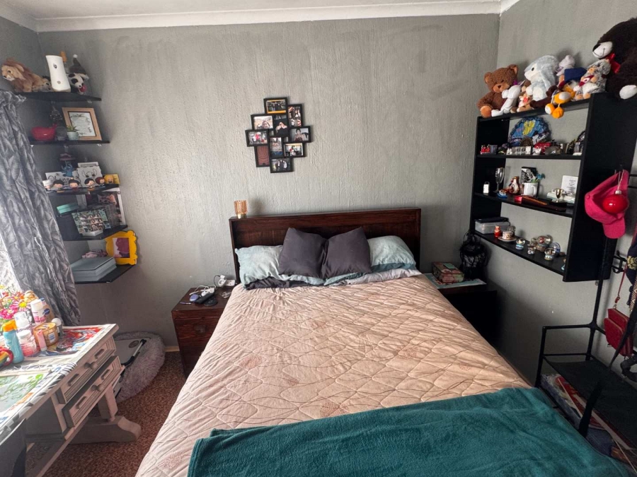 3 Bedroom Property for Sale in Brackendowns Gauteng