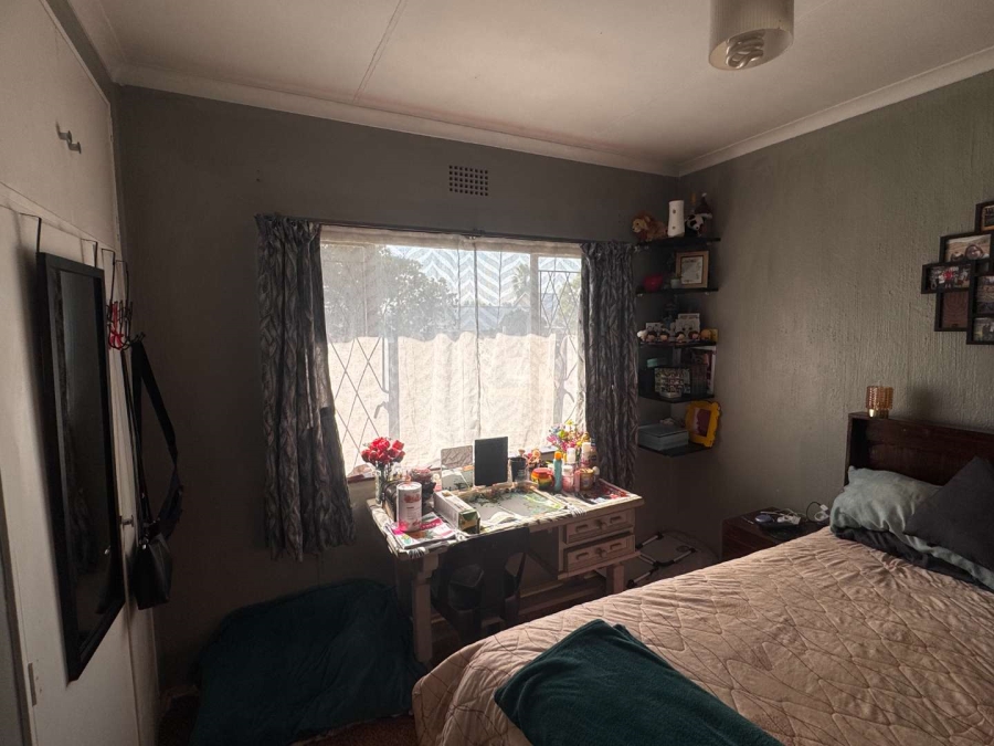 3 Bedroom Property for Sale in Brackendowns Gauteng