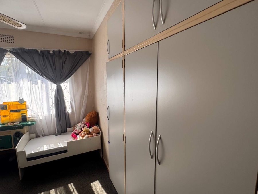 3 Bedroom Property for Sale in Brackendowns Gauteng