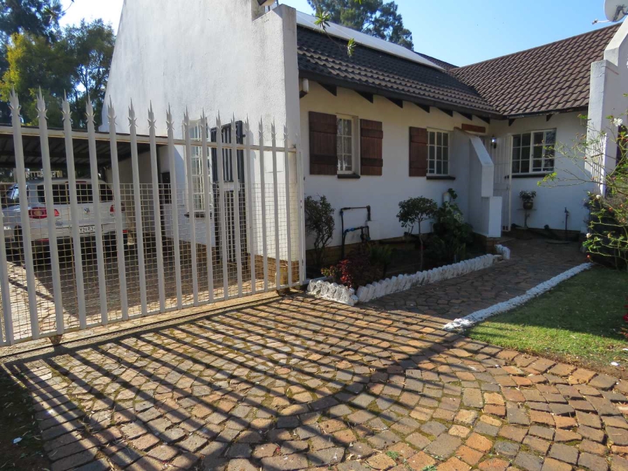 2 Bedroom Property for Sale in Albertsdal Gauteng