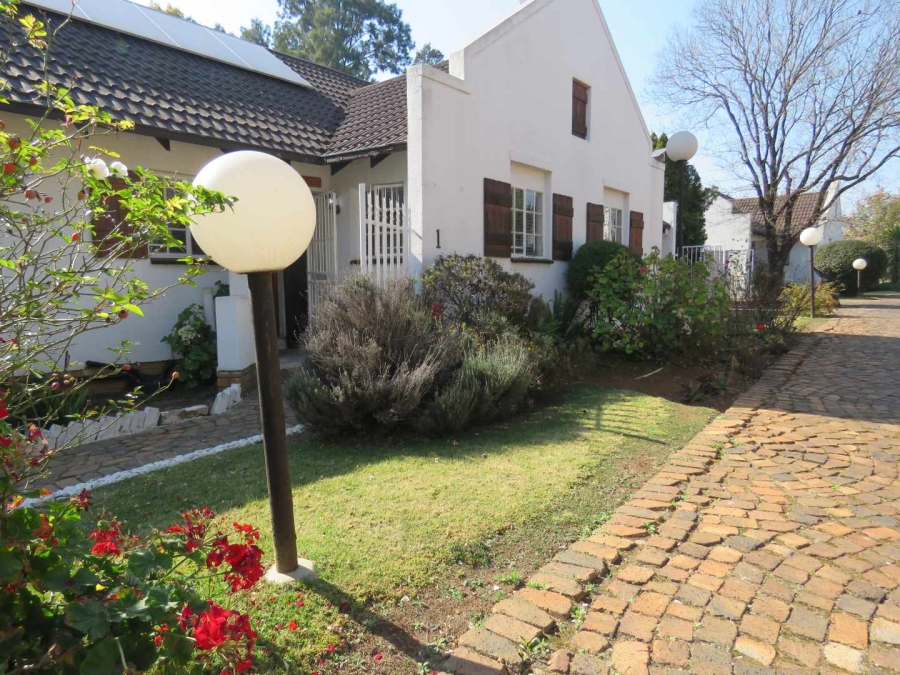 2 Bedroom Property for Sale in Albertsdal Gauteng