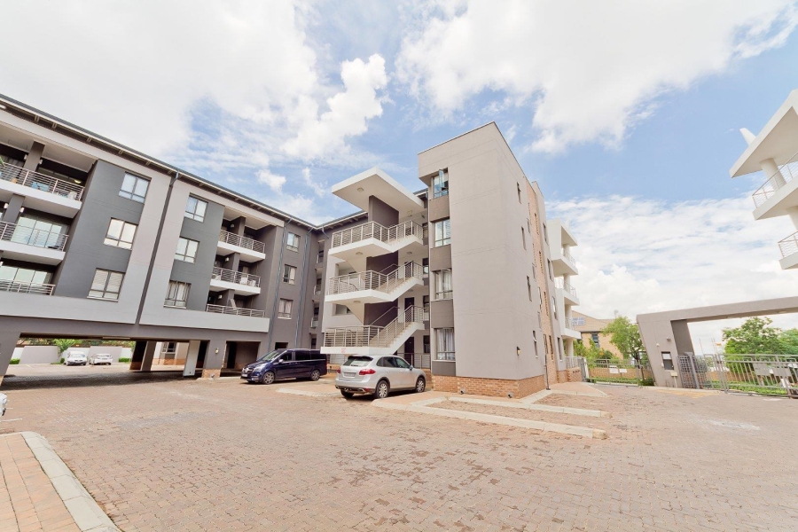 2 Bedroom Property for Sale in Bryanston Gauteng
