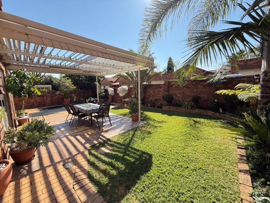3 Bedroom Property for Sale in Strubensvallei Gauteng