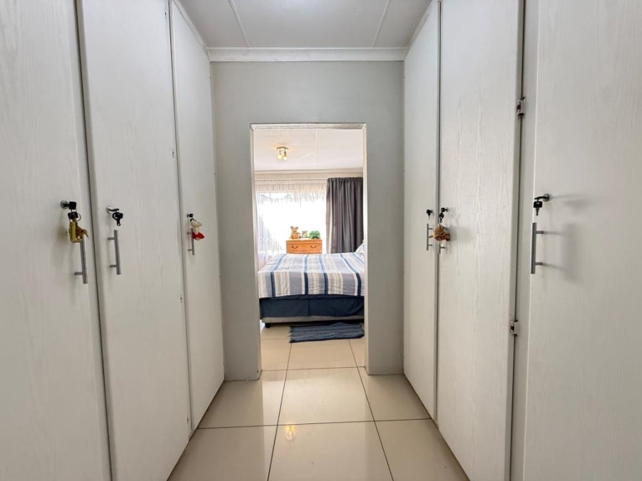 3 Bedroom Property for Sale in Strubensvallei Gauteng