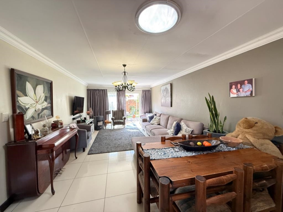 3 Bedroom Property for Sale in Strubensvallei Gauteng