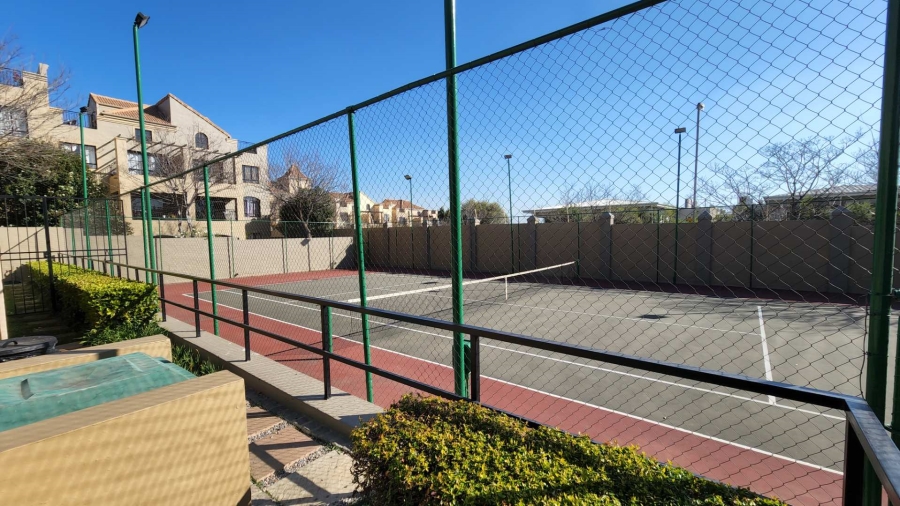To Let 1 Bedroom Property for Rent in Lonehill Gauteng
