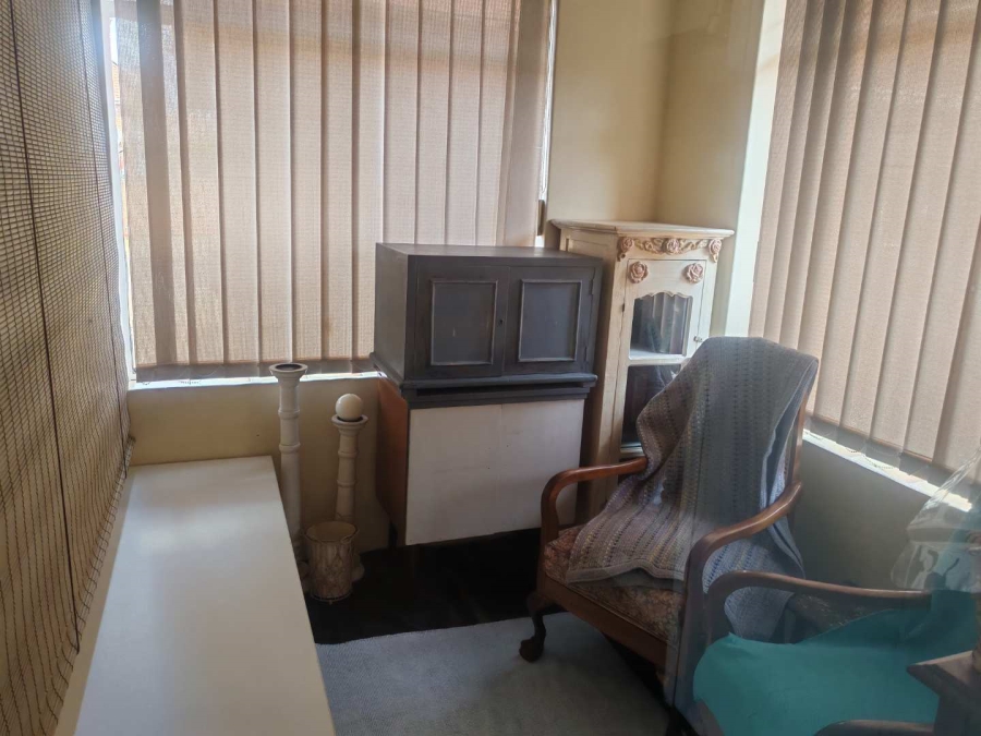 5 Bedroom Property for Sale in Hennopspark Gauteng