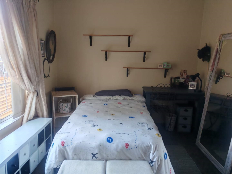 5 Bedroom Property for Sale in Hennopspark Gauteng