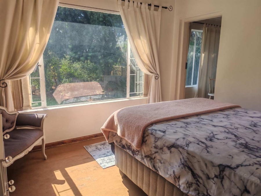 5 Bedroom Property for Sale in Hennopspark Gauteng