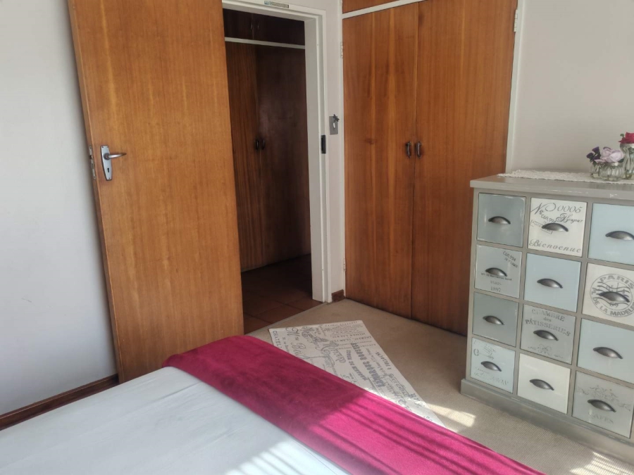 5 Bedroom Property for Sale in Hennopspark Gauteng