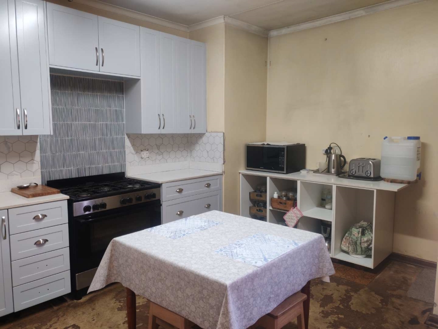 5 Bedroom Property for Sale in Hennopspark Gauteng
