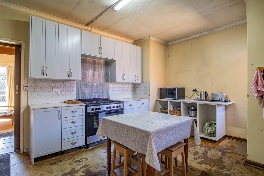 5 Bedroom Property for Sale in Hennopspark Gauteng