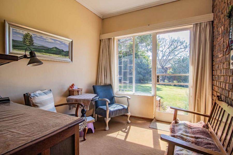5 Bedroom Property for Sale in Hennopspark Gauteng