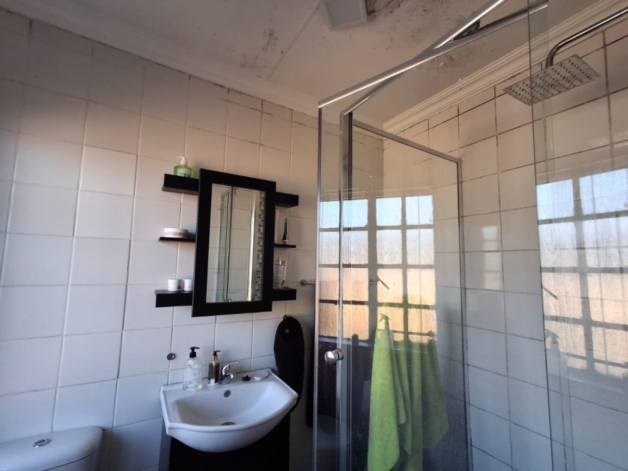 2 Bedroom Property for Sale in Clubview Gauteng