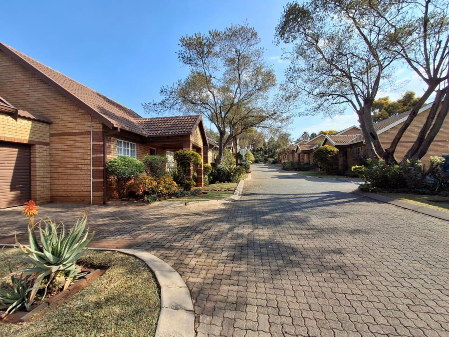 2 Bedroom Property for Sale in Clubview Gauteng