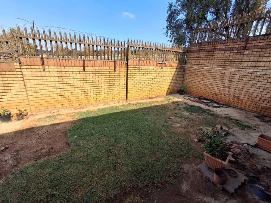 2 Bedroom Property for Sale in Clubview Gauteng