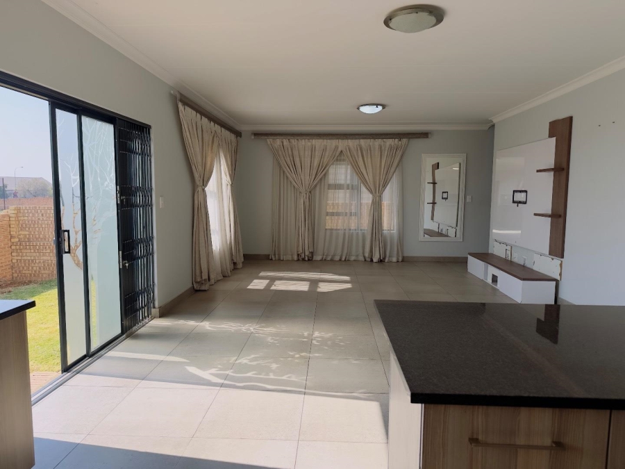 3 Bedroom Property for Sale in Thatchfield Ridge Gauteng