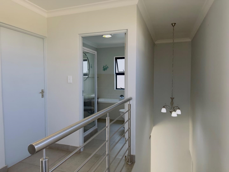 3 Bedroom Property for Sale in Thatchfield Ridge Gauteng