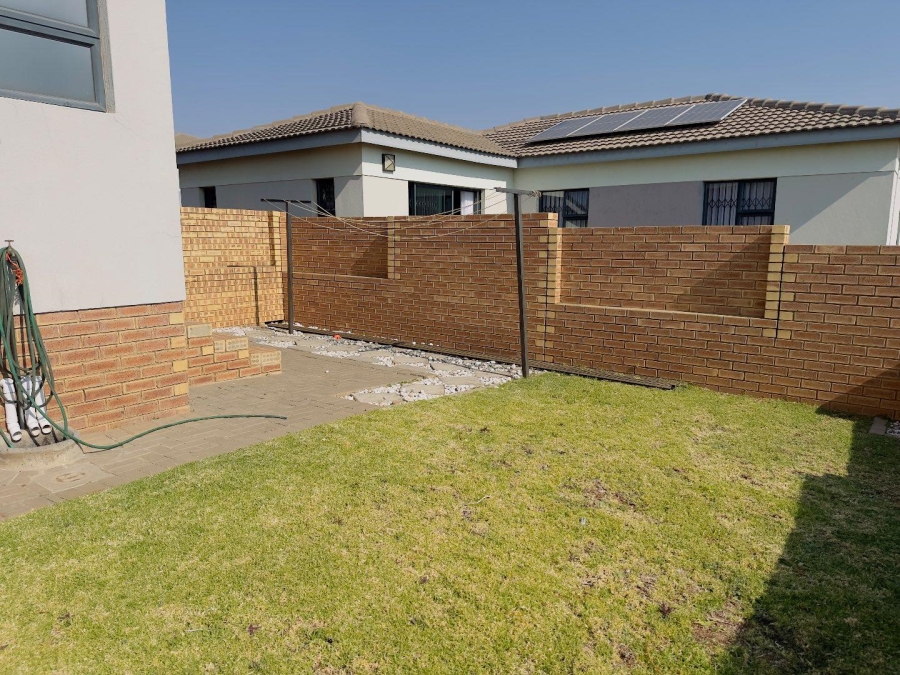 3 Bedroom Property for Sale in Thatchfield Ridge Gauteng