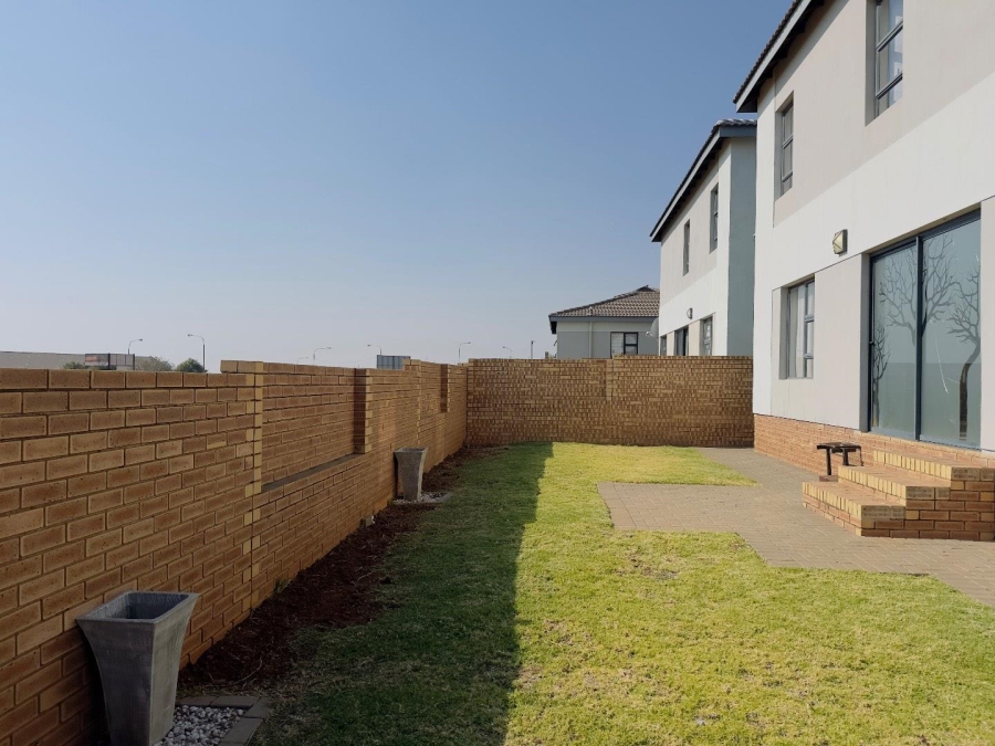 3 Bedroom Property for Sale in Thatchfield Ridge Gauteng