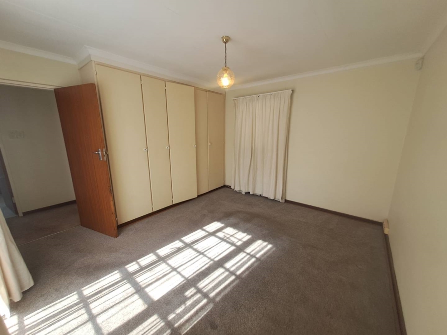 To Let 2 Bedroom Property for Rent in Val de Grace Gauteng
