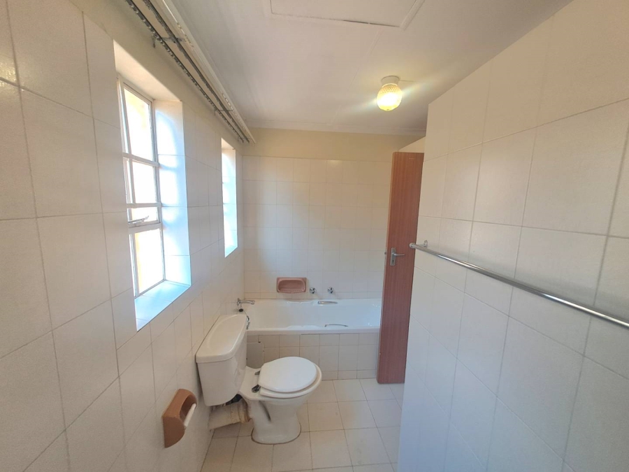 To Let 2 Bedroom Property for Rent in Val de Grace Gauteng