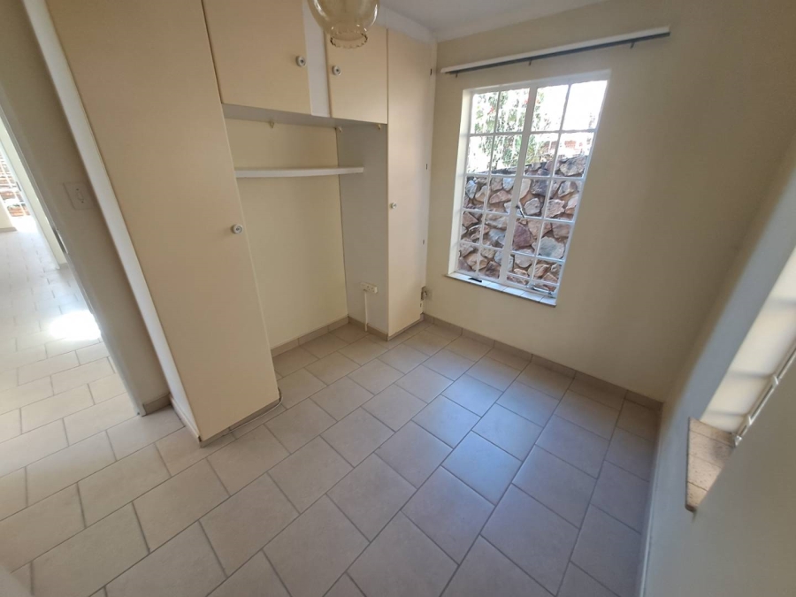 2 Bedroom Property for Sale in Val de Grace Gauteng