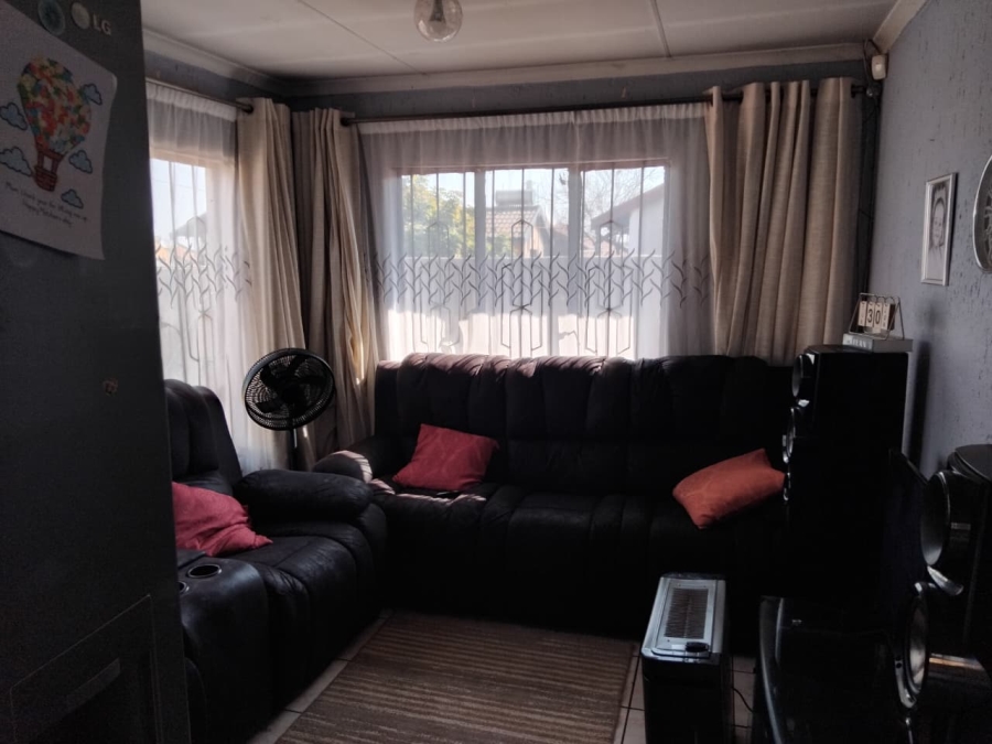 3 Bedroom Property for Sale in Vosloorus Ext 6 Gauteng