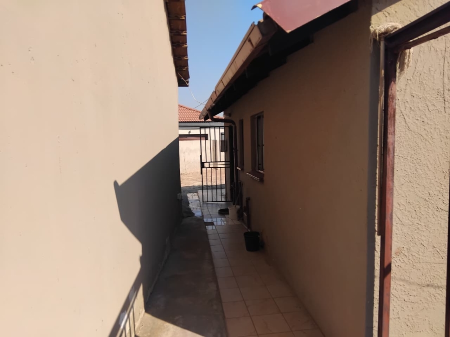 3 Bedroom Property for Sale in Vosloorus Ext 6 Gauteng