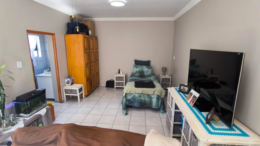 4 Bedroom Property for Sale in Brackenhurst Gauteng