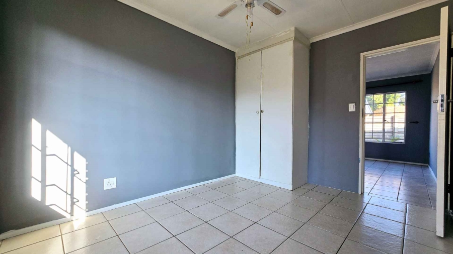2 Bedroom Property for Sale in Doornpoort Gauteng