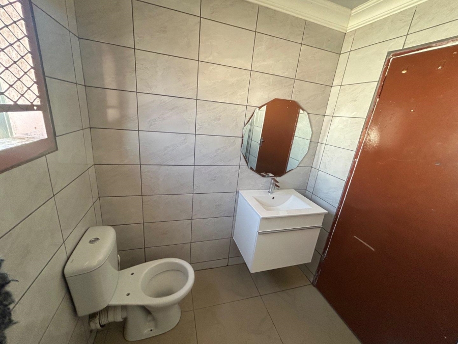 8 Bedroom Property for Sale in Lotus Gardens Gauteng