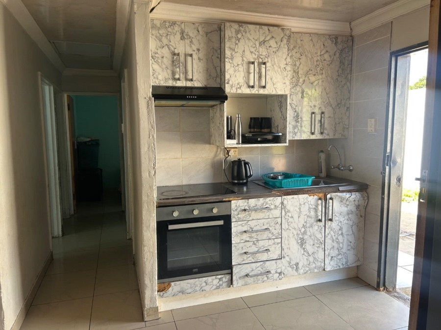 8 Bedroom Property for Sale in Lotus Gardens Gauteng