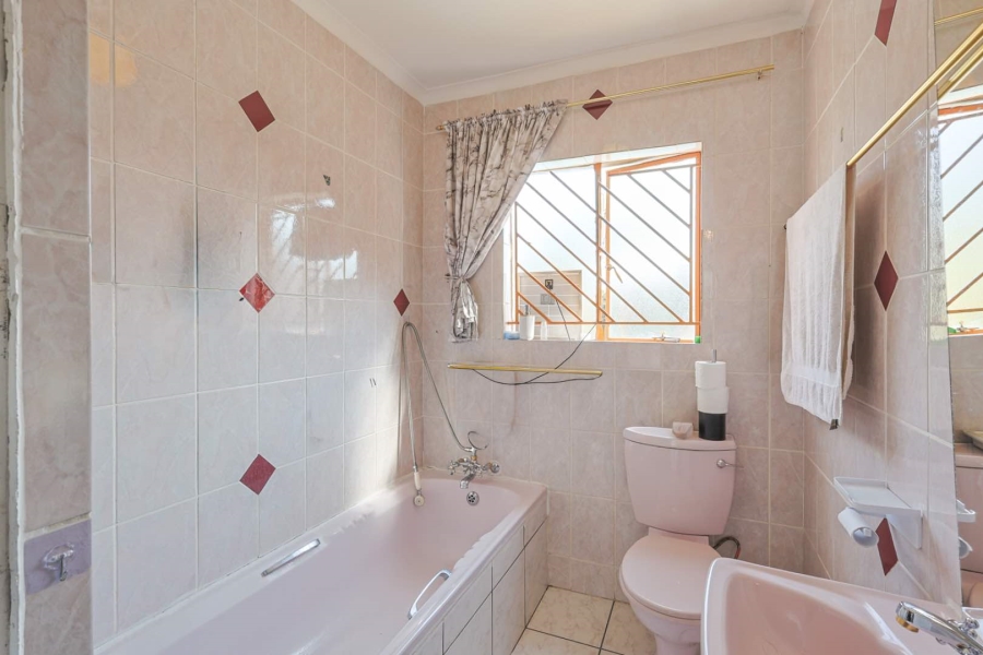 3 Bedroom Property for Sale in Eersterust Gauteng