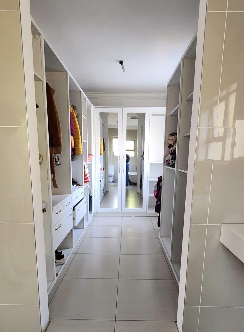 5 Bedroom Property for Sale in Ninapark Gauteng