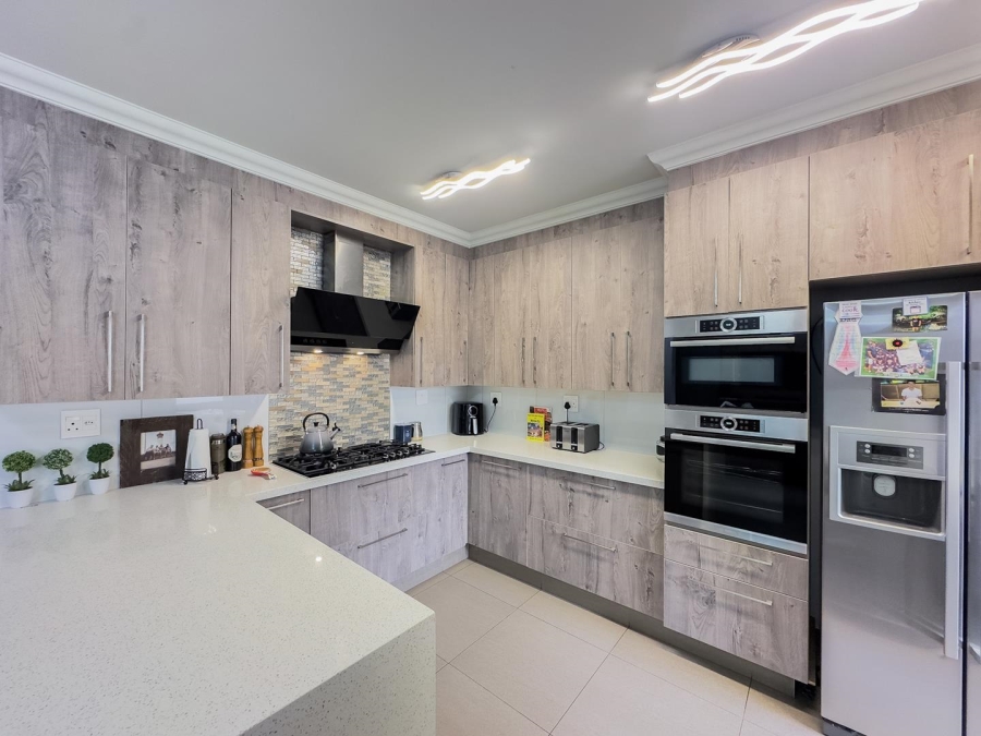 4 Bedroom Property for Sale in Moreleta Park Gauteng