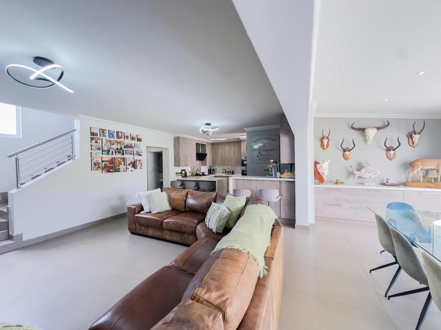 4 Bedroom Property for Sale in Moreleta Park Gauteng