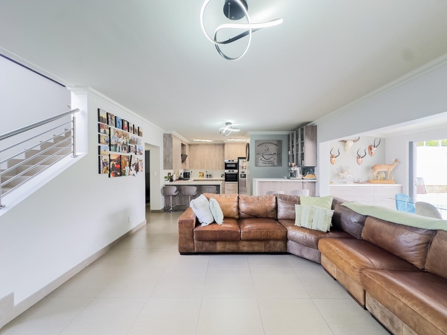 4 Bedroom Property for Sale in Moreleta Park Gauteng