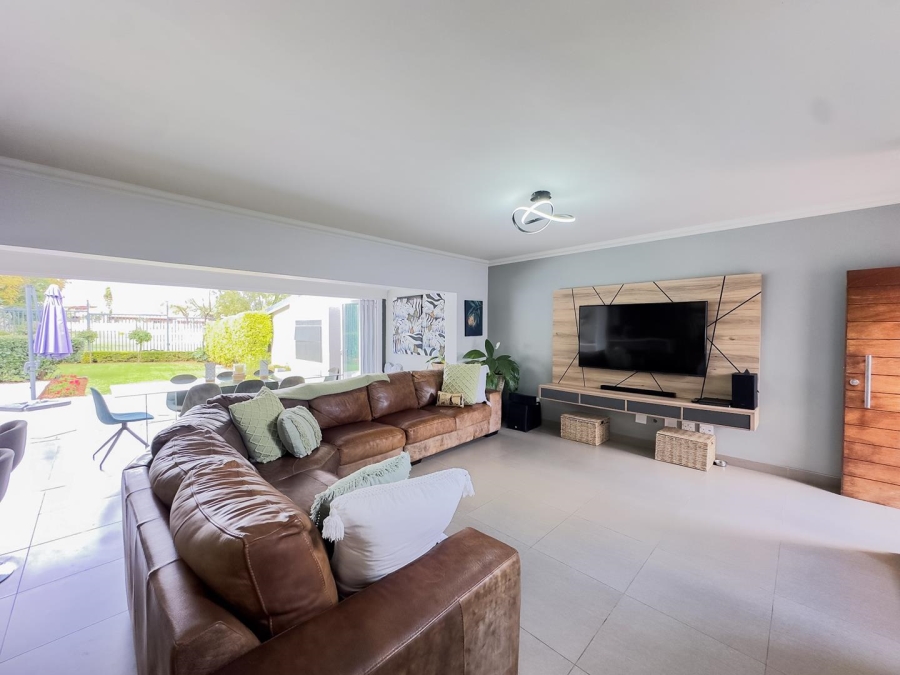 4 Bedroom Property for Sale in Moreleta Park Gauteng