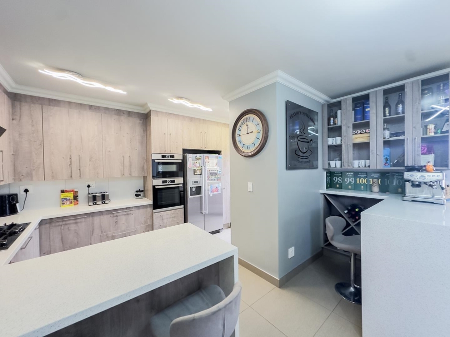4 Bedroom Property for Sale in Moreleta Park Gauteng