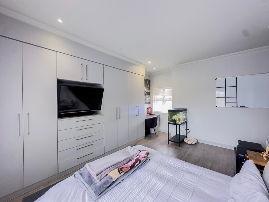 4 Bedroom Property for Sale in Moreleta Park Gauteng