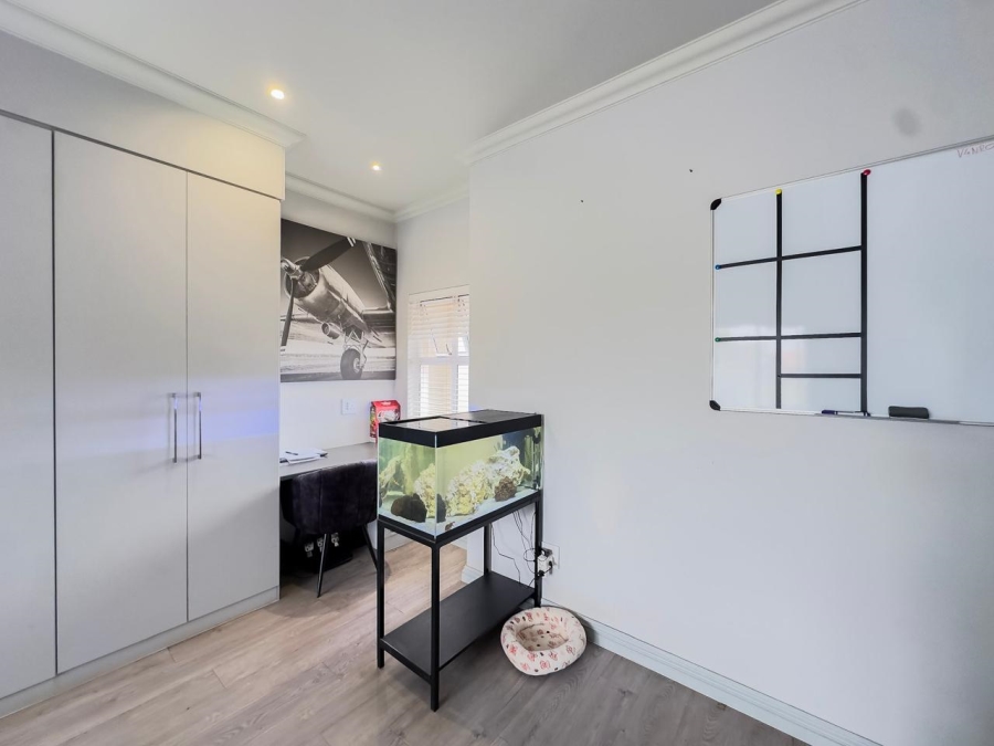 4 Bedroom Property for Sale in Moreleta Park Gauteng