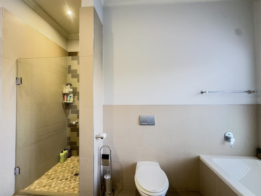 4 Bedroom Property for Sale in Moreleta Park Gauteng
