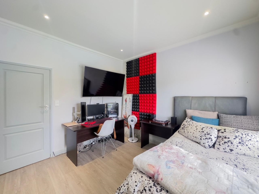 4 Bedroom Property for Sale in Moreleta Park Gauteng