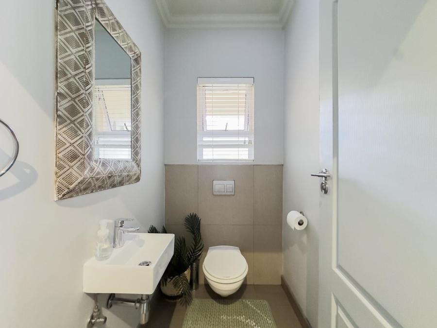 4 Bedroom Property for Sale in Moreleta Park Gauteng
