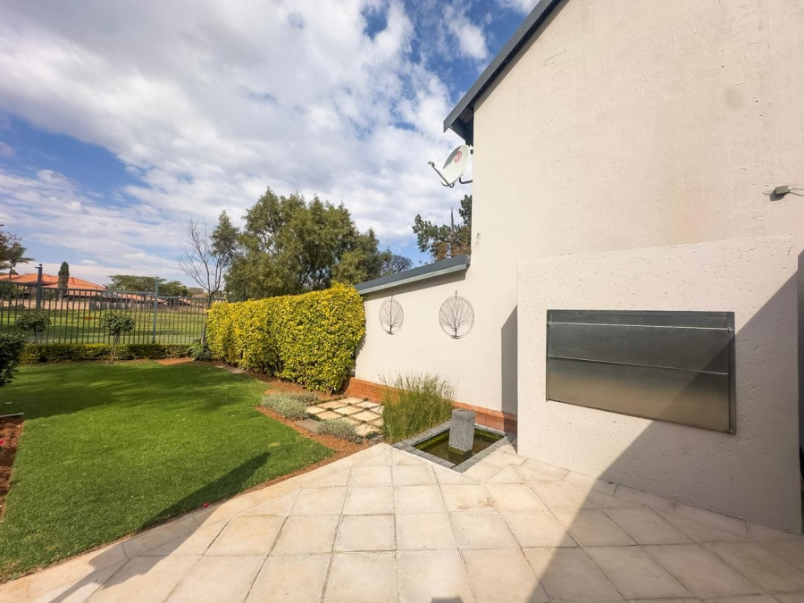 4 Bedroom Property for Sale in Moreleta Park Gauteng