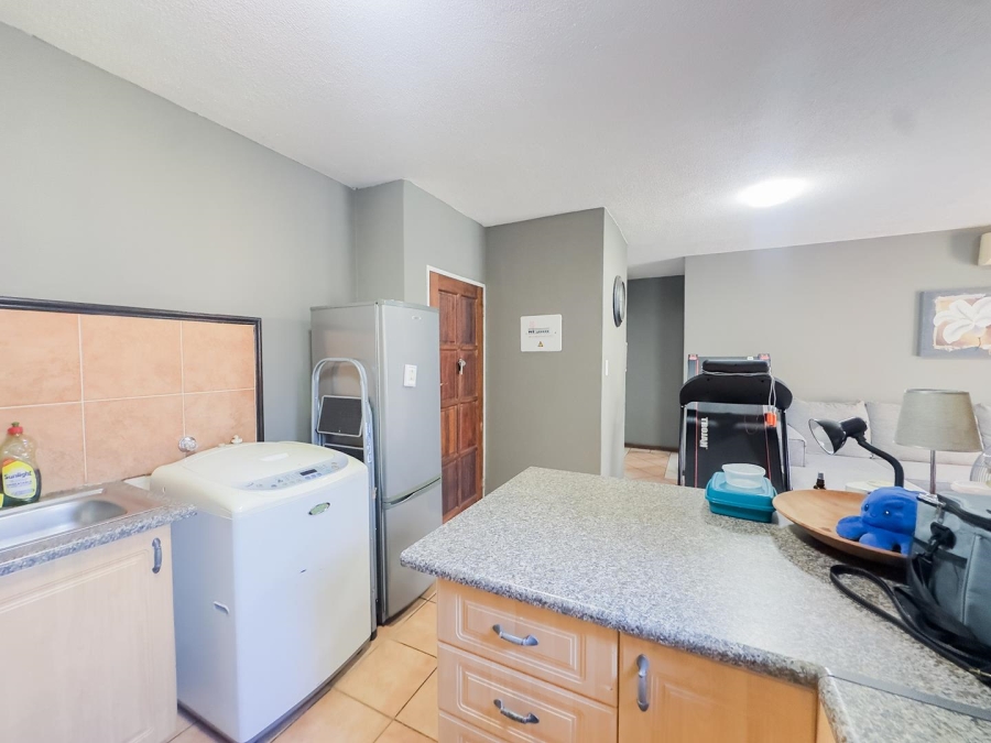 To Let 2 Bedroom Property for Rent in Mooikloof Ridge Gauteng