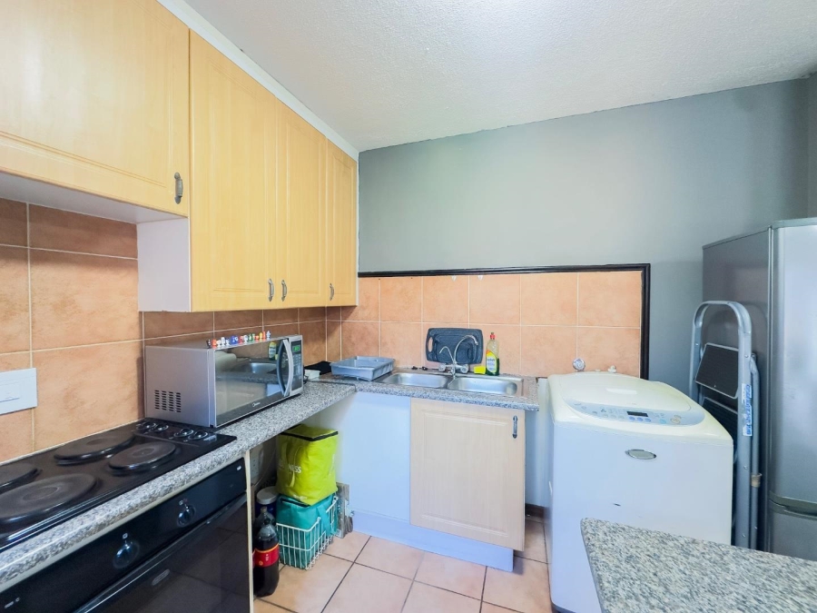 To Let 2 Bedroom Property for Rent in Mooikloof Ridge Gauteng