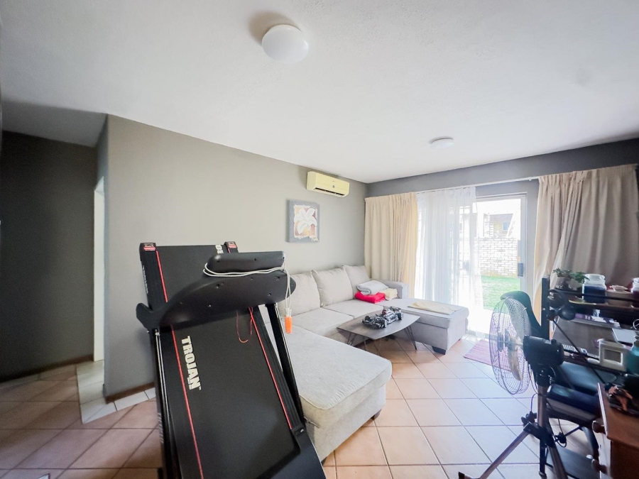 To Let 2 Bedroom Property for Rent in Mooikloof Ridge Gauteng