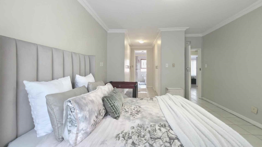 To Let 3 Bedroom Property for Rent in Sandown Gauteng